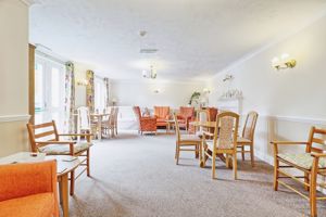 RESIDENTS LOUNGE- click for photo gallery